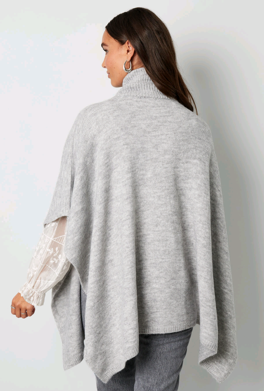 Basic poncho grijs
