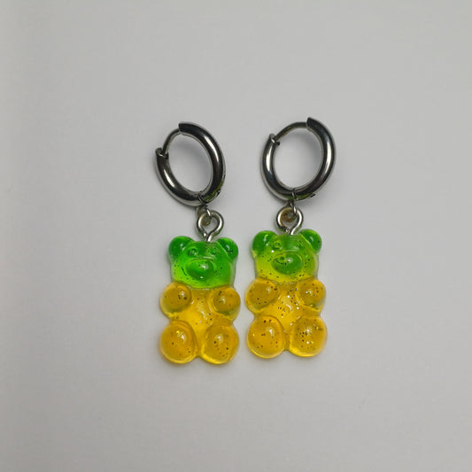 Groen/gele glitter gummy bear oorbellen