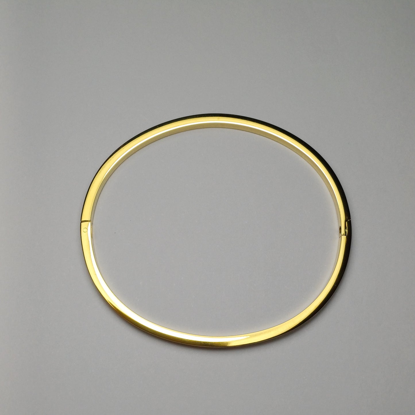 Simple bangle