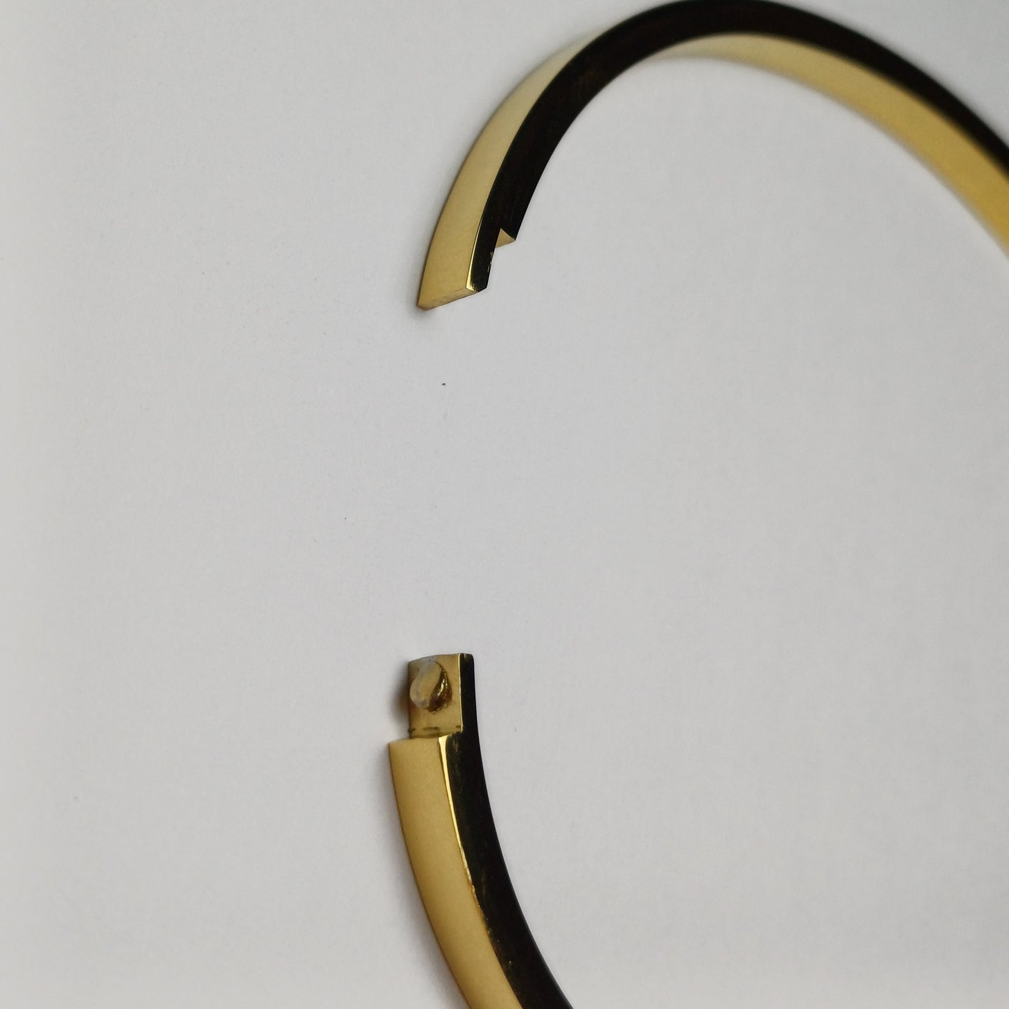 Simple bangle