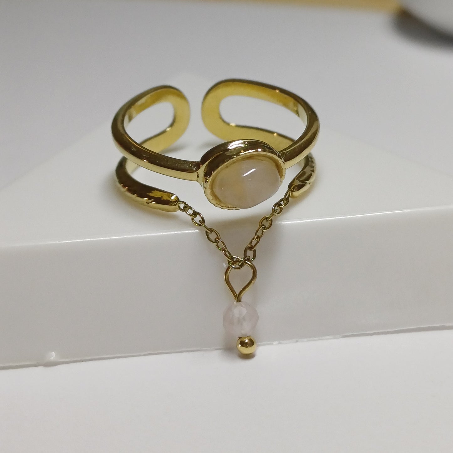 Gold of white ring