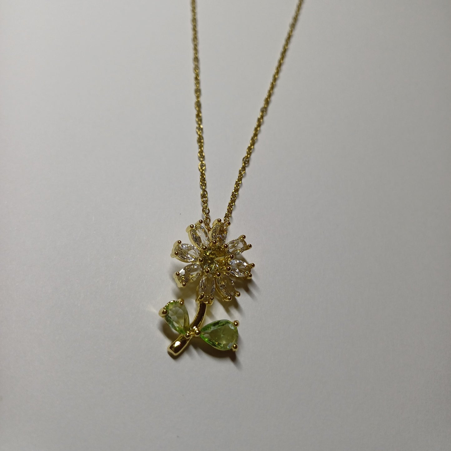 Sunflower chain gold