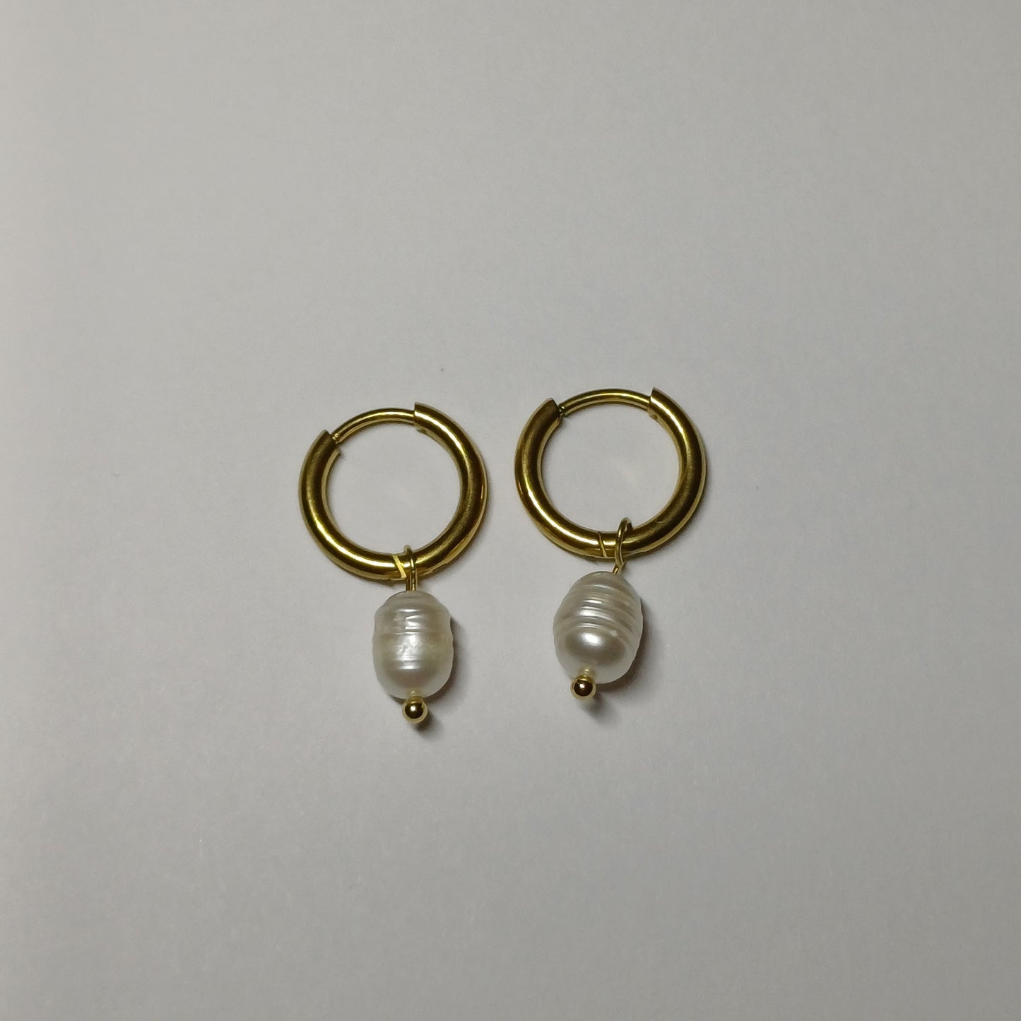 Freshwater pearl earrings