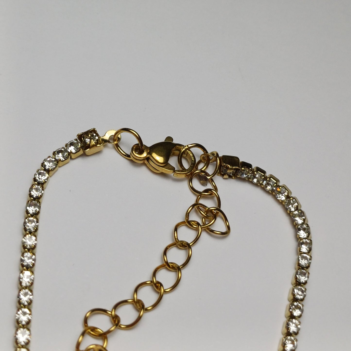 Stone bracelet gold