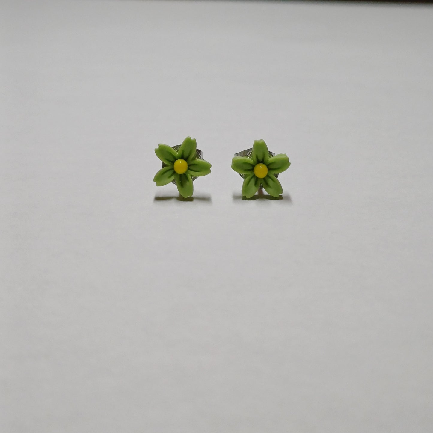 Flower earrings