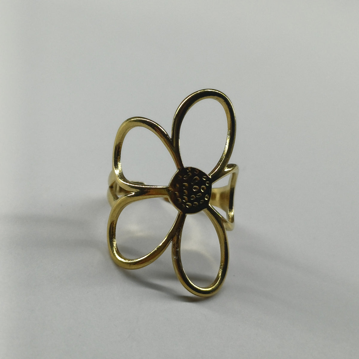 Big flower ring
