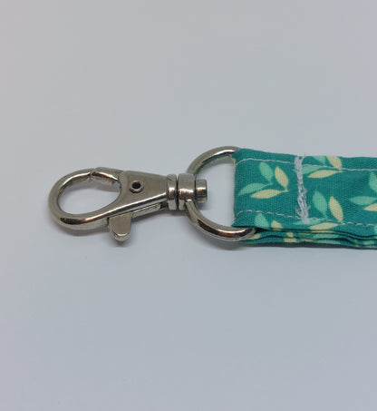 Leaves keychain