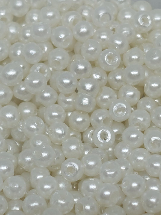 Round white 2mm beads