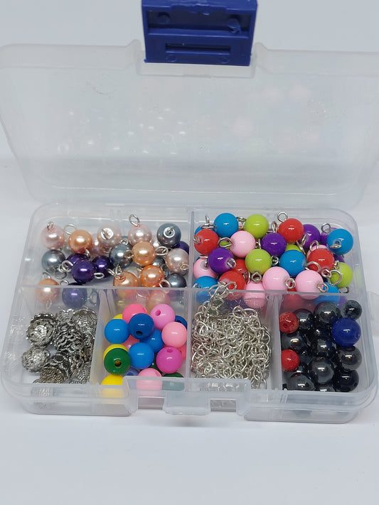 Kralen/ onderdelen box