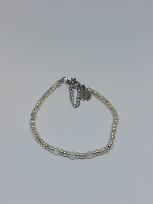 Silver diamond armband