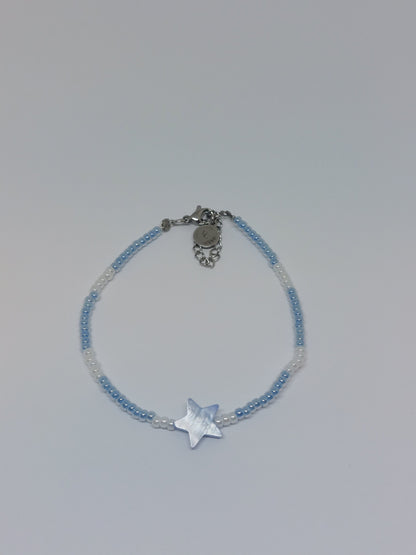 Blue star armband