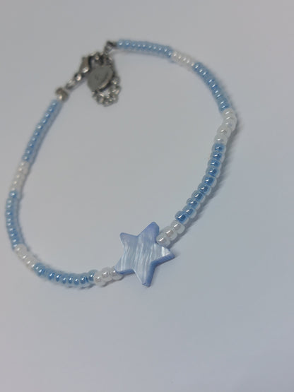 Blue star armband