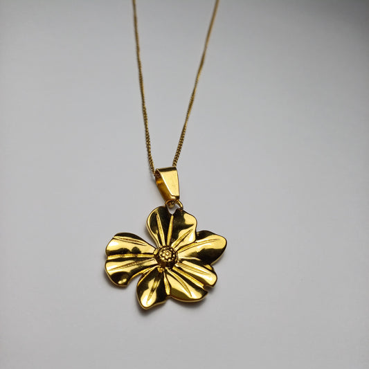 Golden flower chain