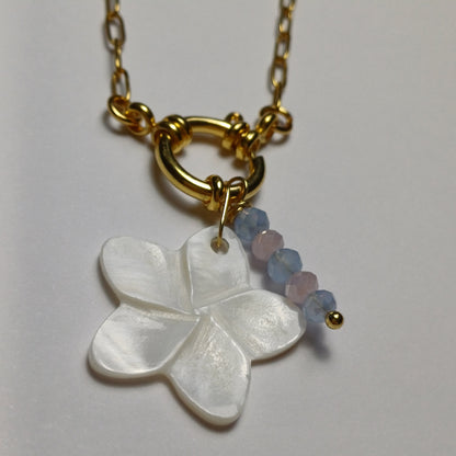 Blue & rose seawater flower chain🌸