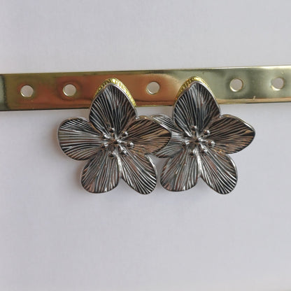 Blossom earrings