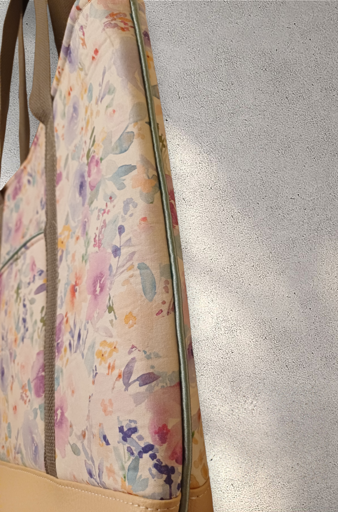 Soft wildflowers handtas