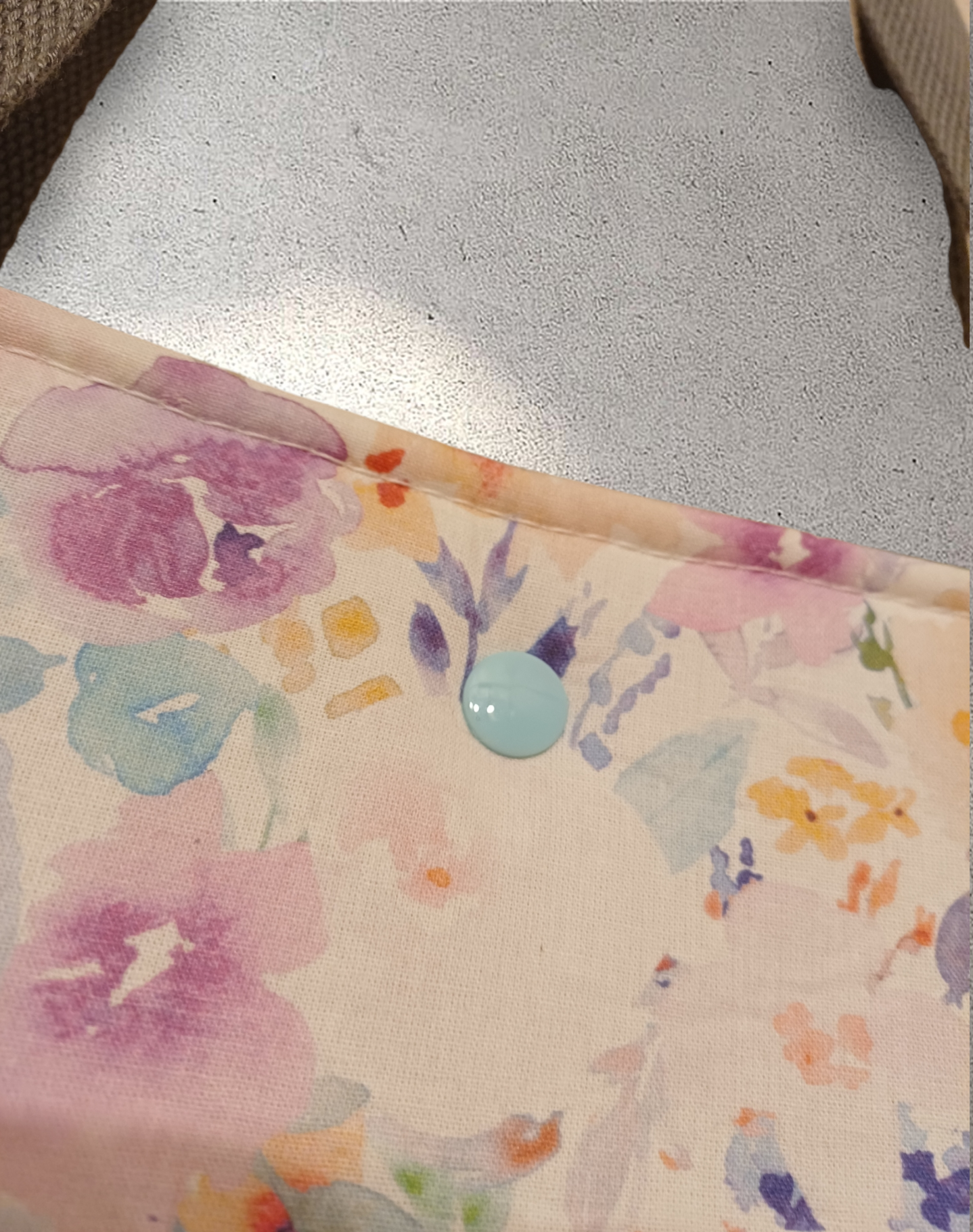 Soft wildflowers handtas