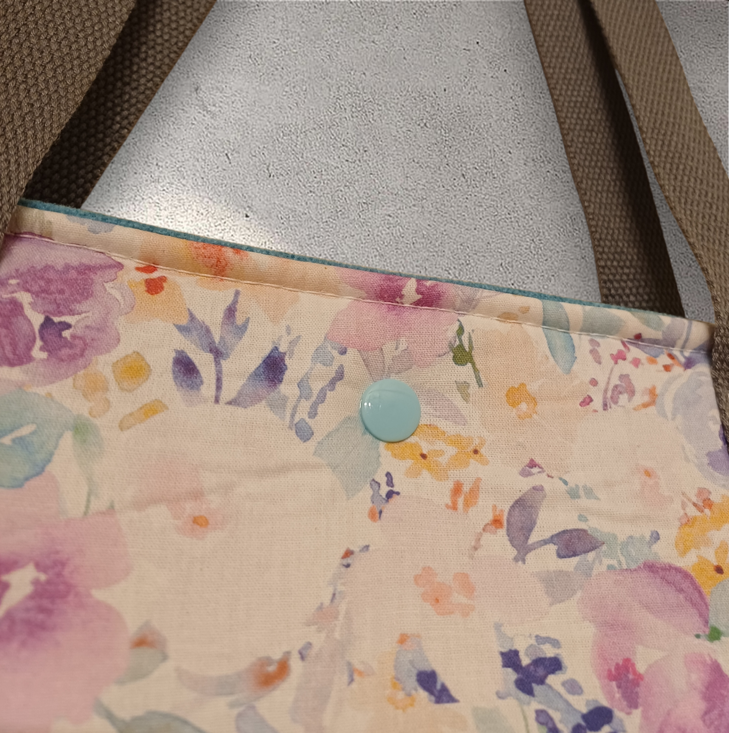 Soft wildflowers handtas