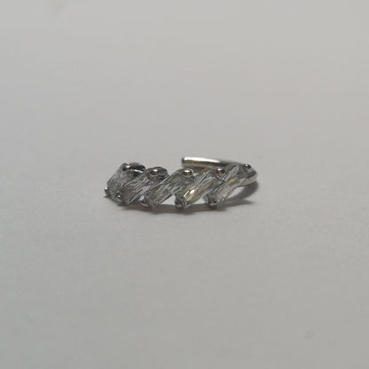 Earcuff diamond.