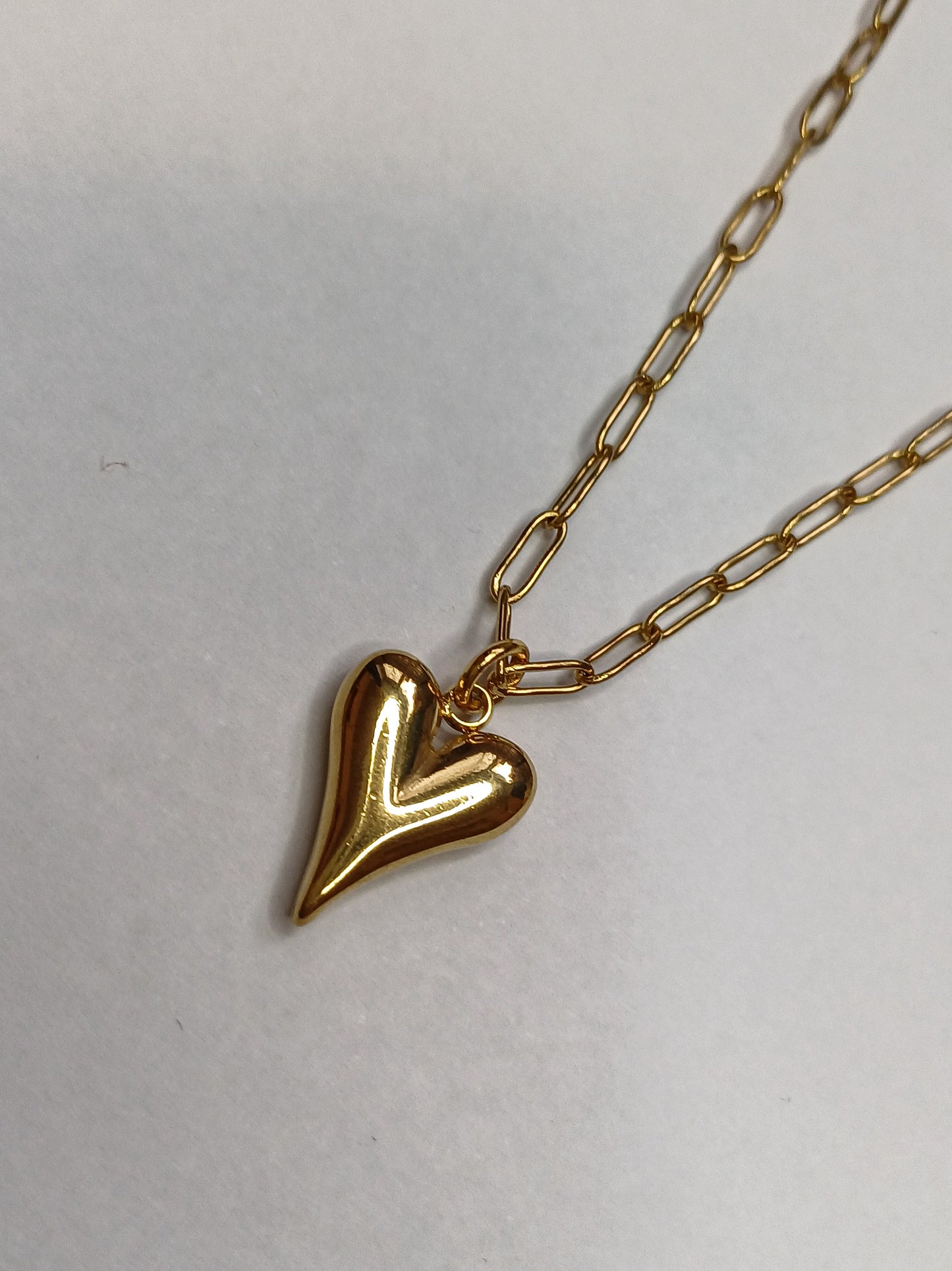 Dainty heart necklace