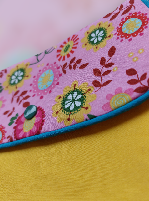 Flower power pouch