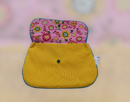 Flower power pouch