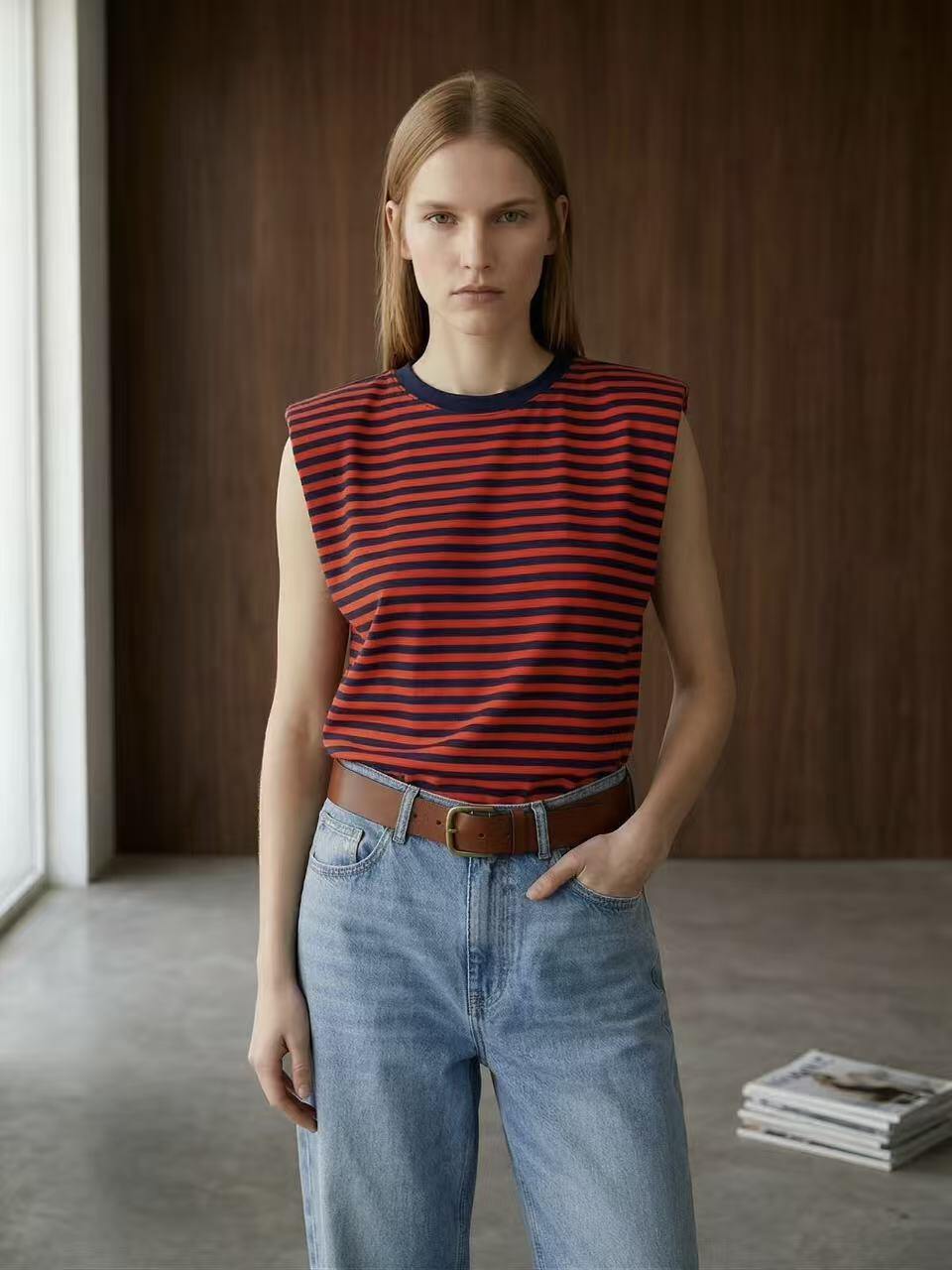 Bo gestreepte mouwloze top