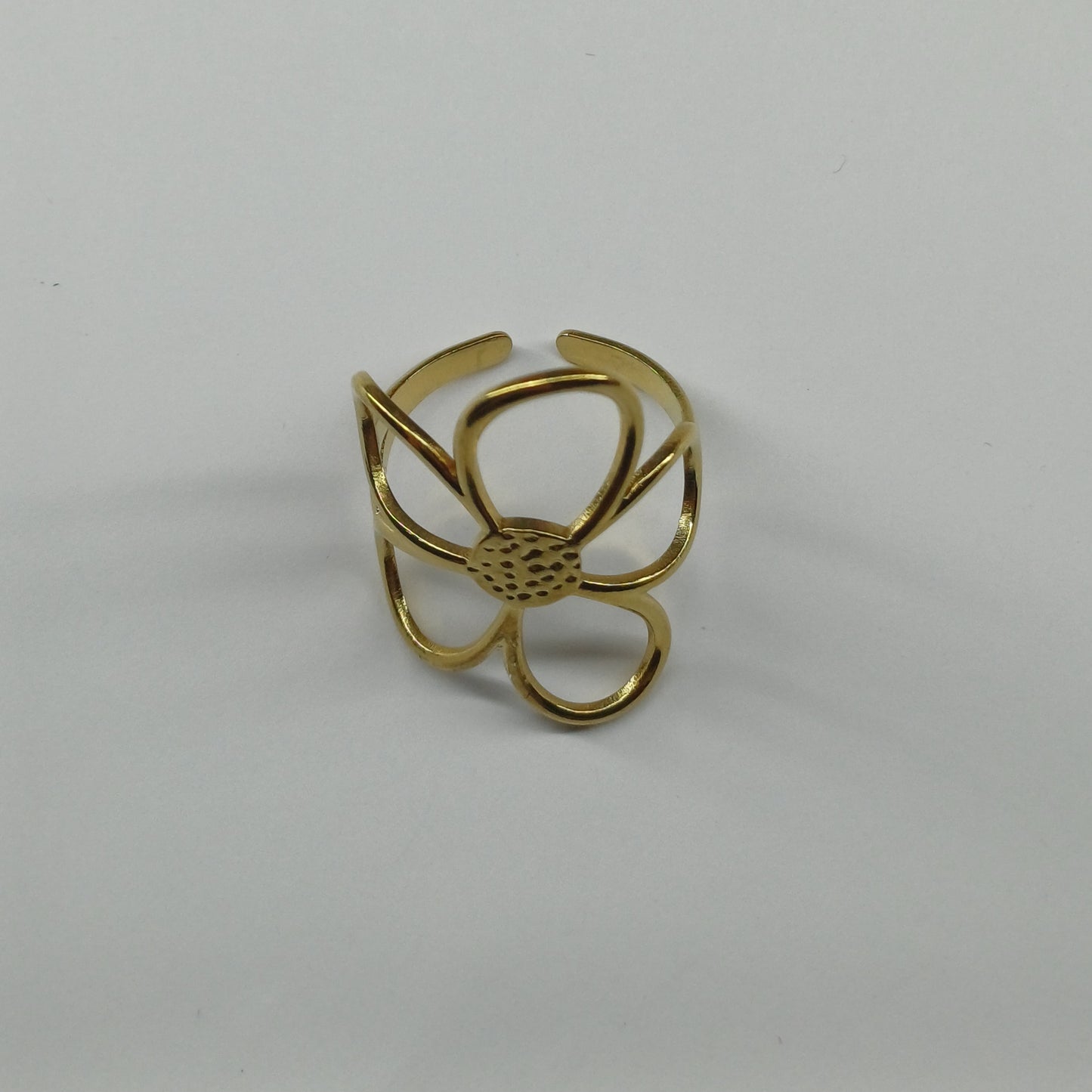Big flower ring