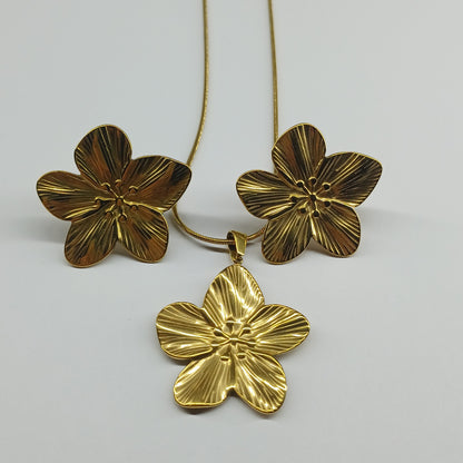 Blossom earrings gold
