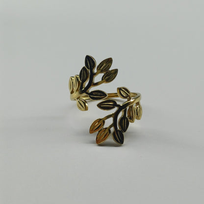 Leaves ring