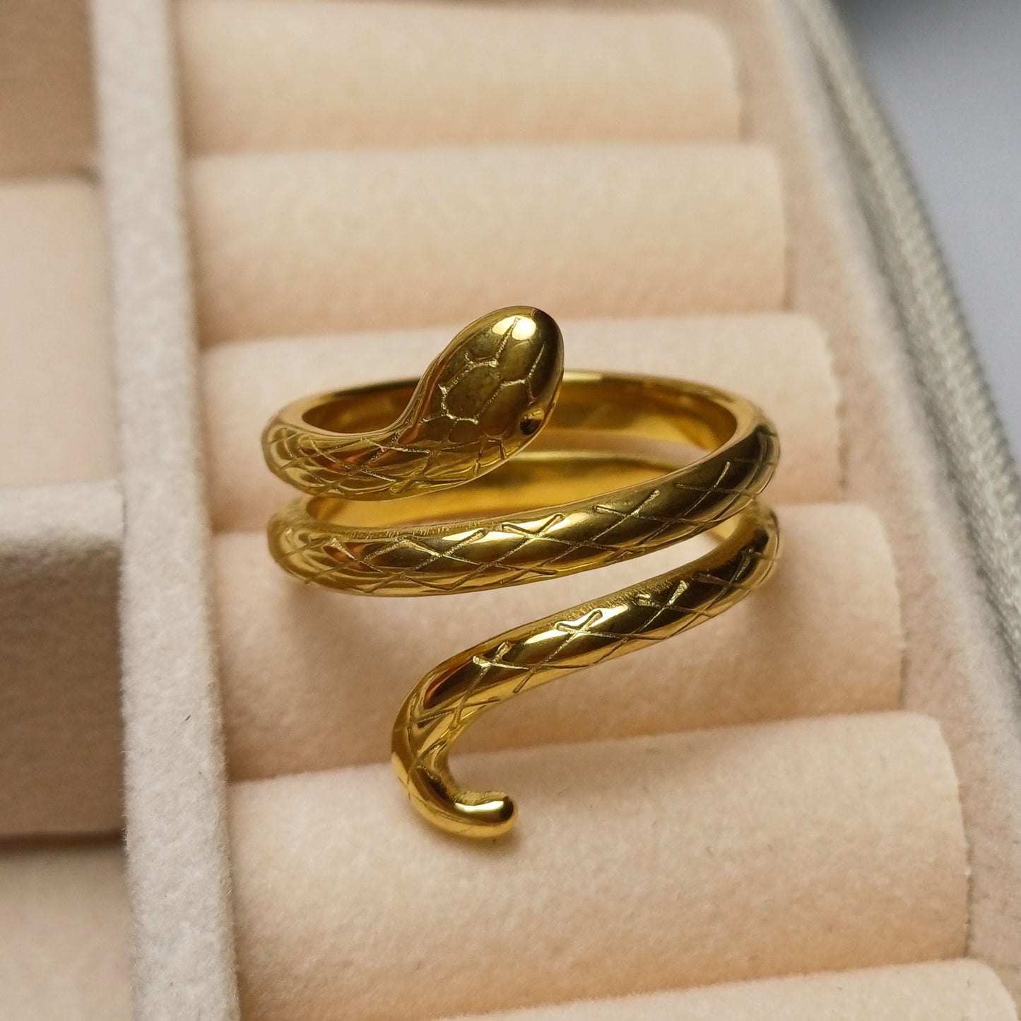 Snake ring