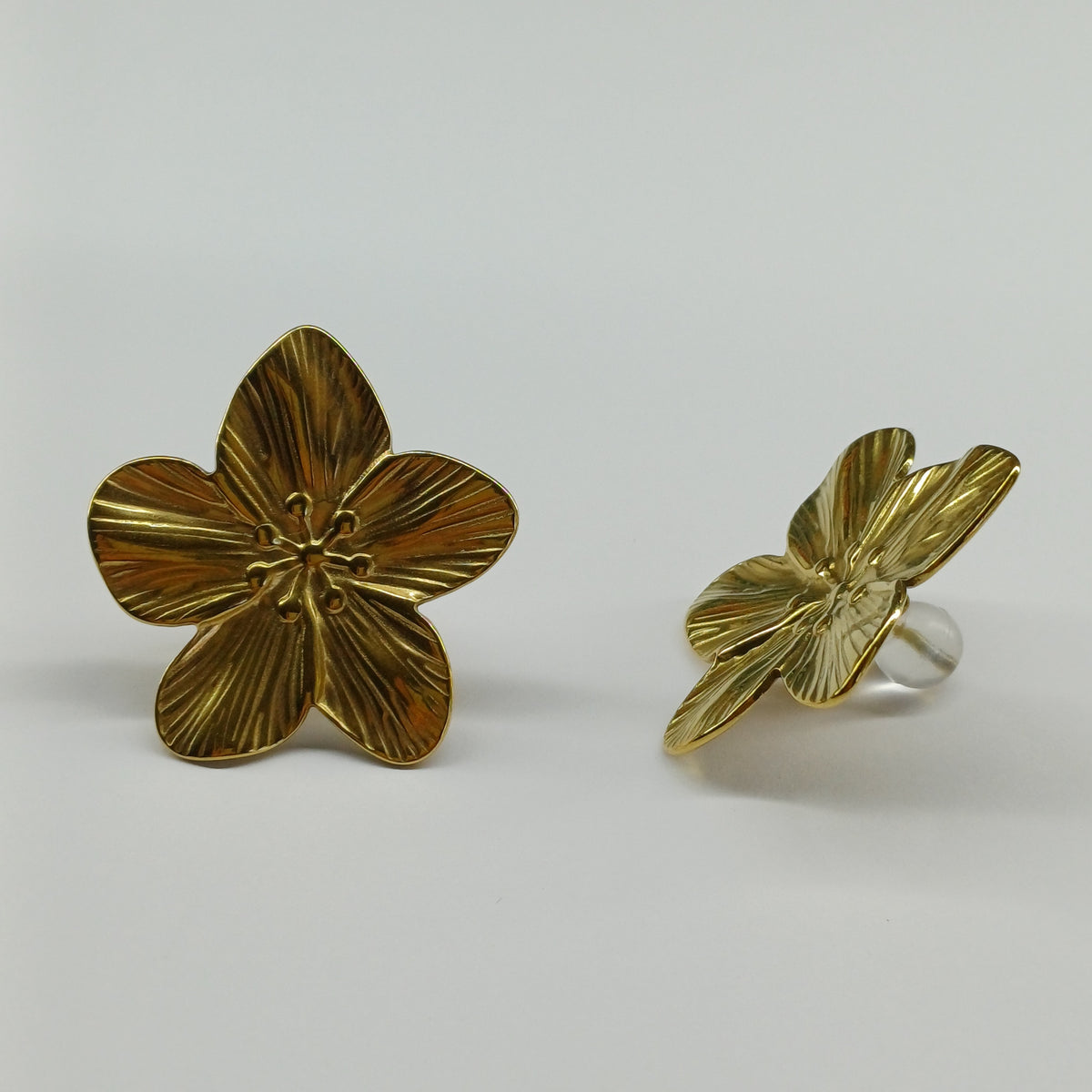 Blossom earrings gold