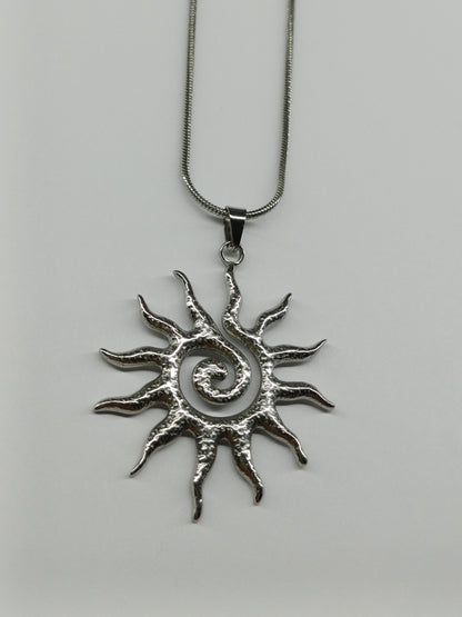 Sunny swirl chain
