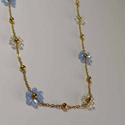 Blauwe bloemen ketting