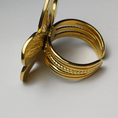 Blossom ring