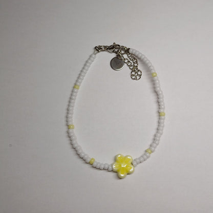 Daisy bracelet