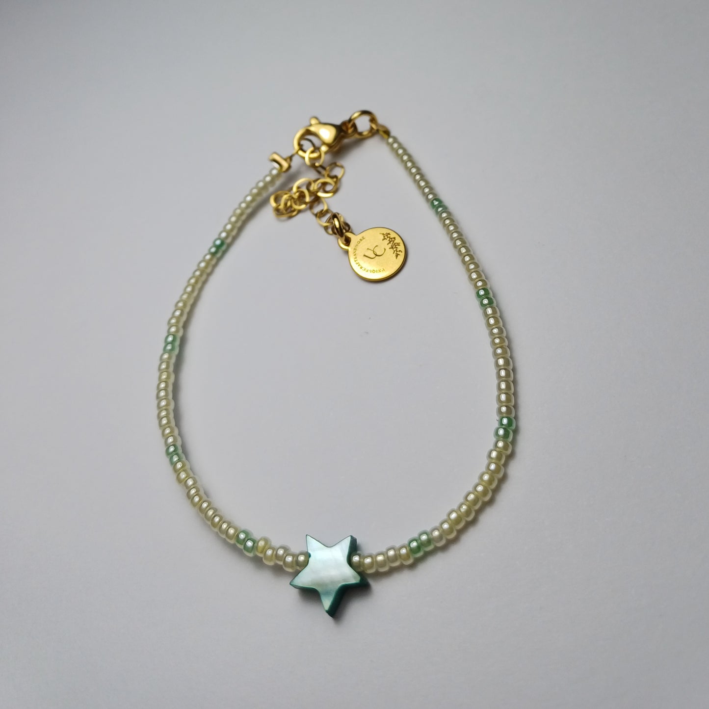 Green star bracelet