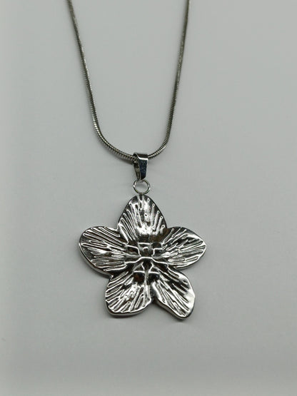 Blossom chain zilver