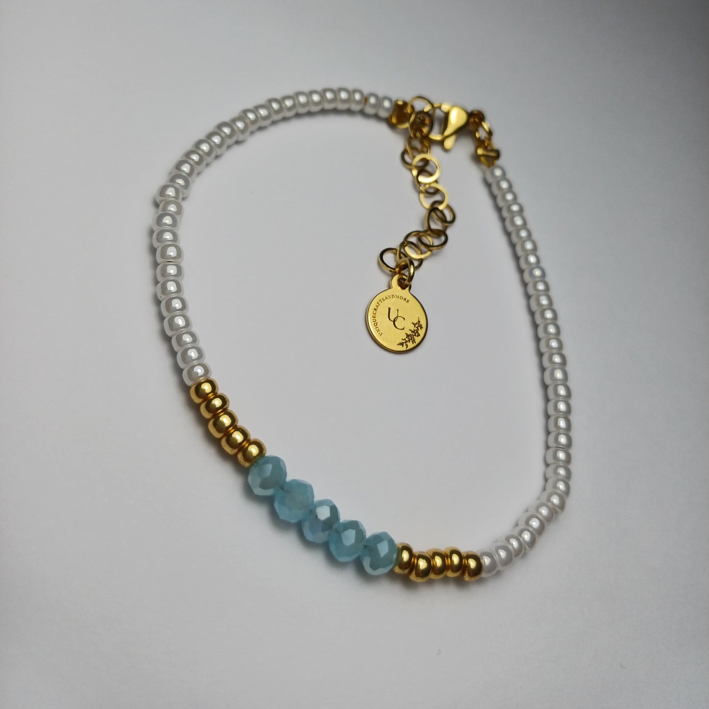 Blue diamond armband