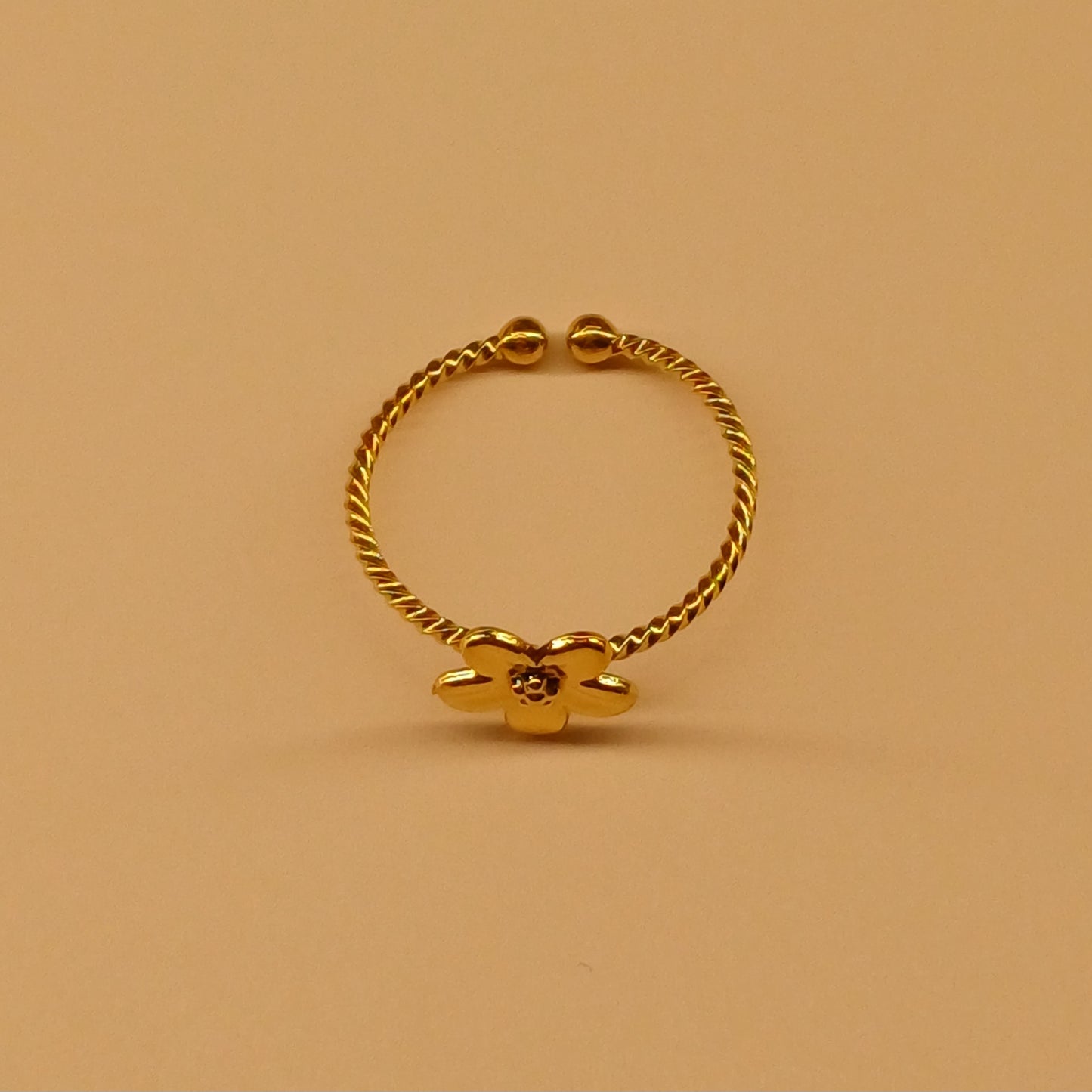 Golden Daisy Ring