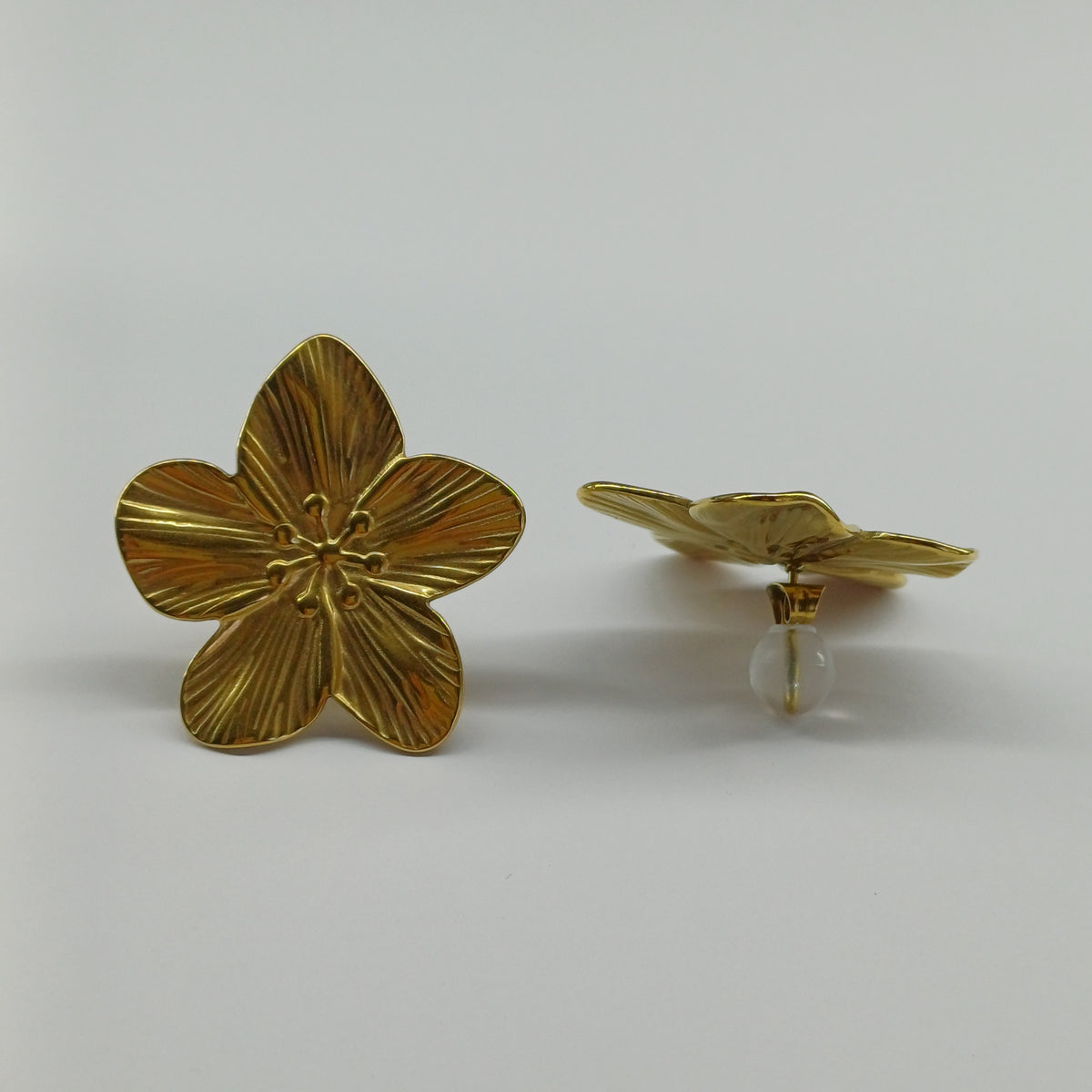 Blossom earrings gold