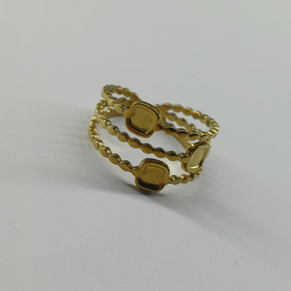 Maya ring
